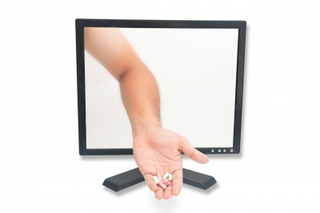Illustration for article titled Advantages Associated With Getting Your Prescribed Drugs Online